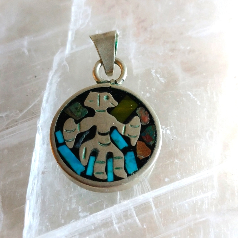 ZUNI TRIBAL SILVER KACHINA EAGLE DANCER PENDANT INLAID TURQUOISE GREEN ONYX